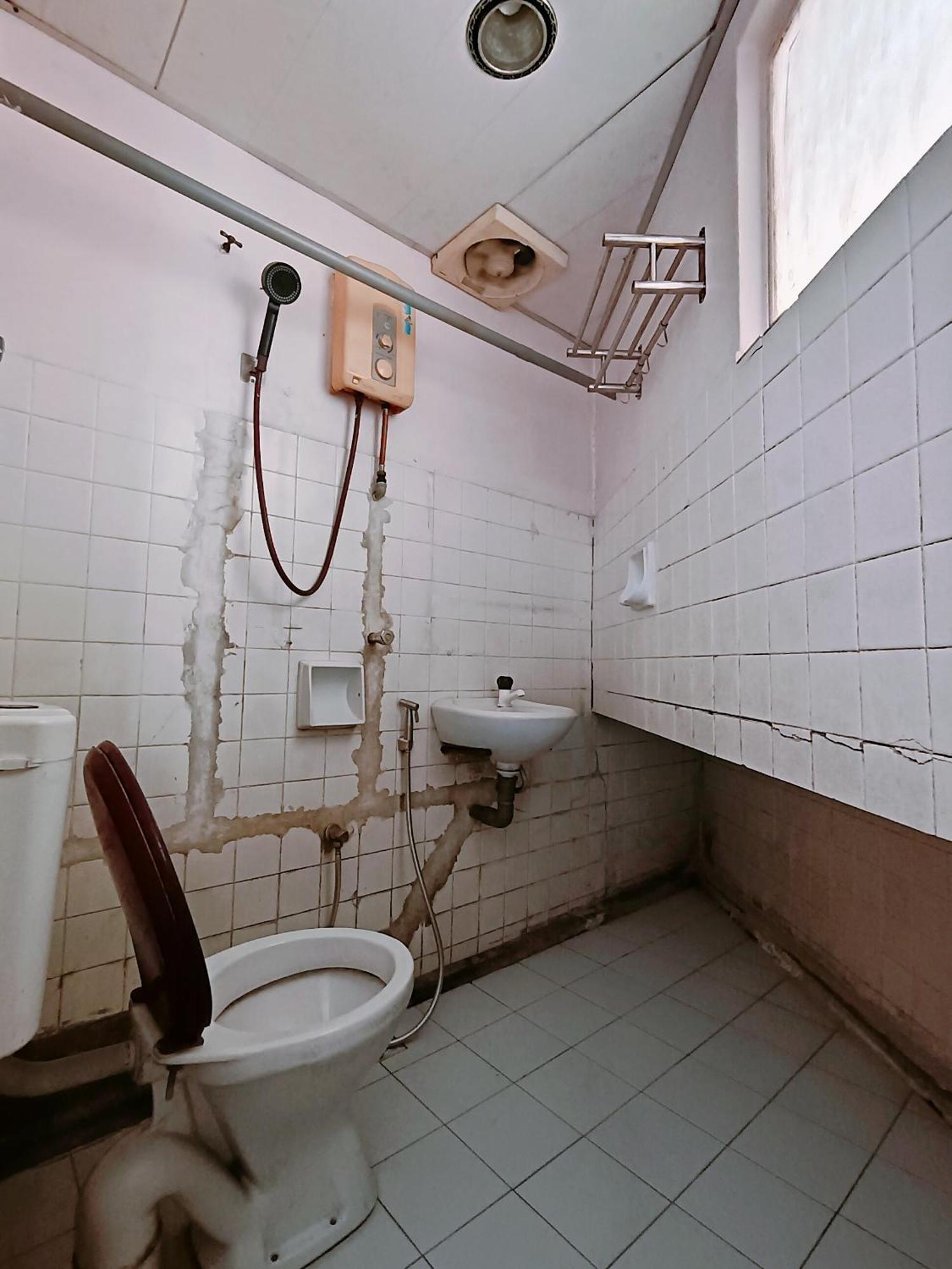 New Budget Inn Hotel Chukai Habitación foto